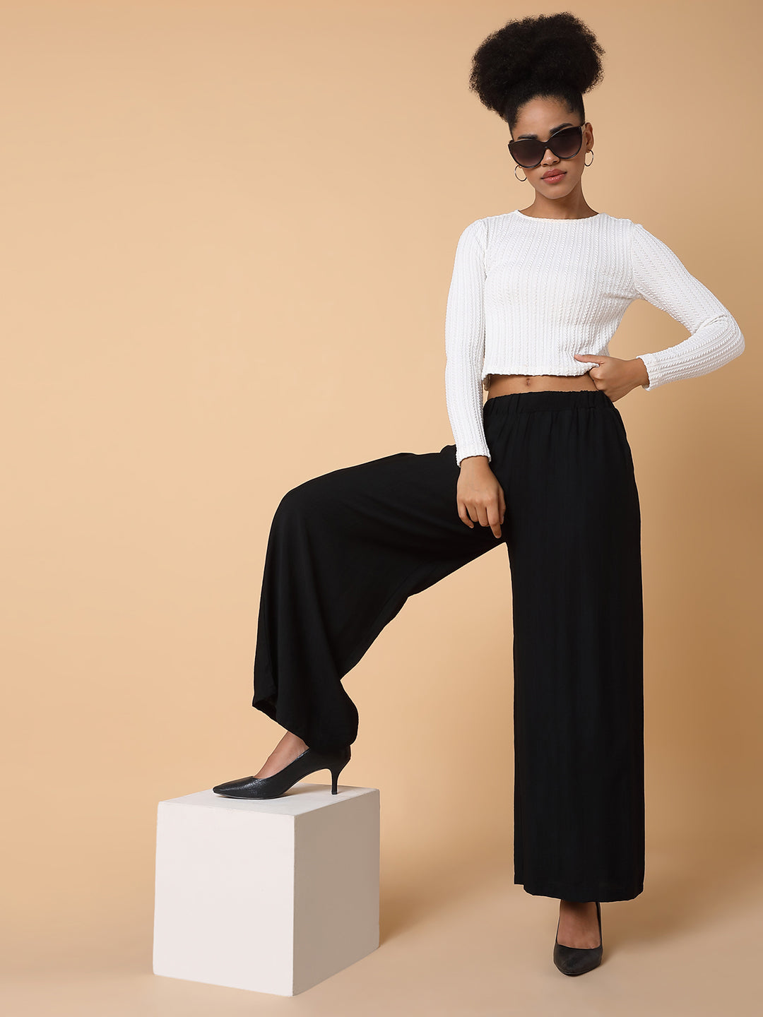 Women Solid Black Loose Fit Trouser