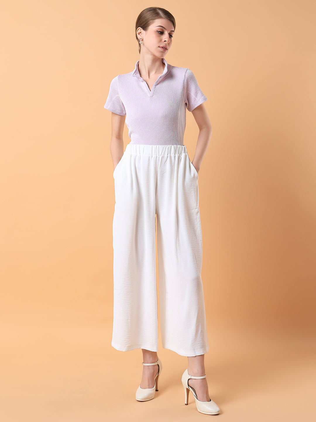 Women Solid White Pleated Loose Fit Trouser