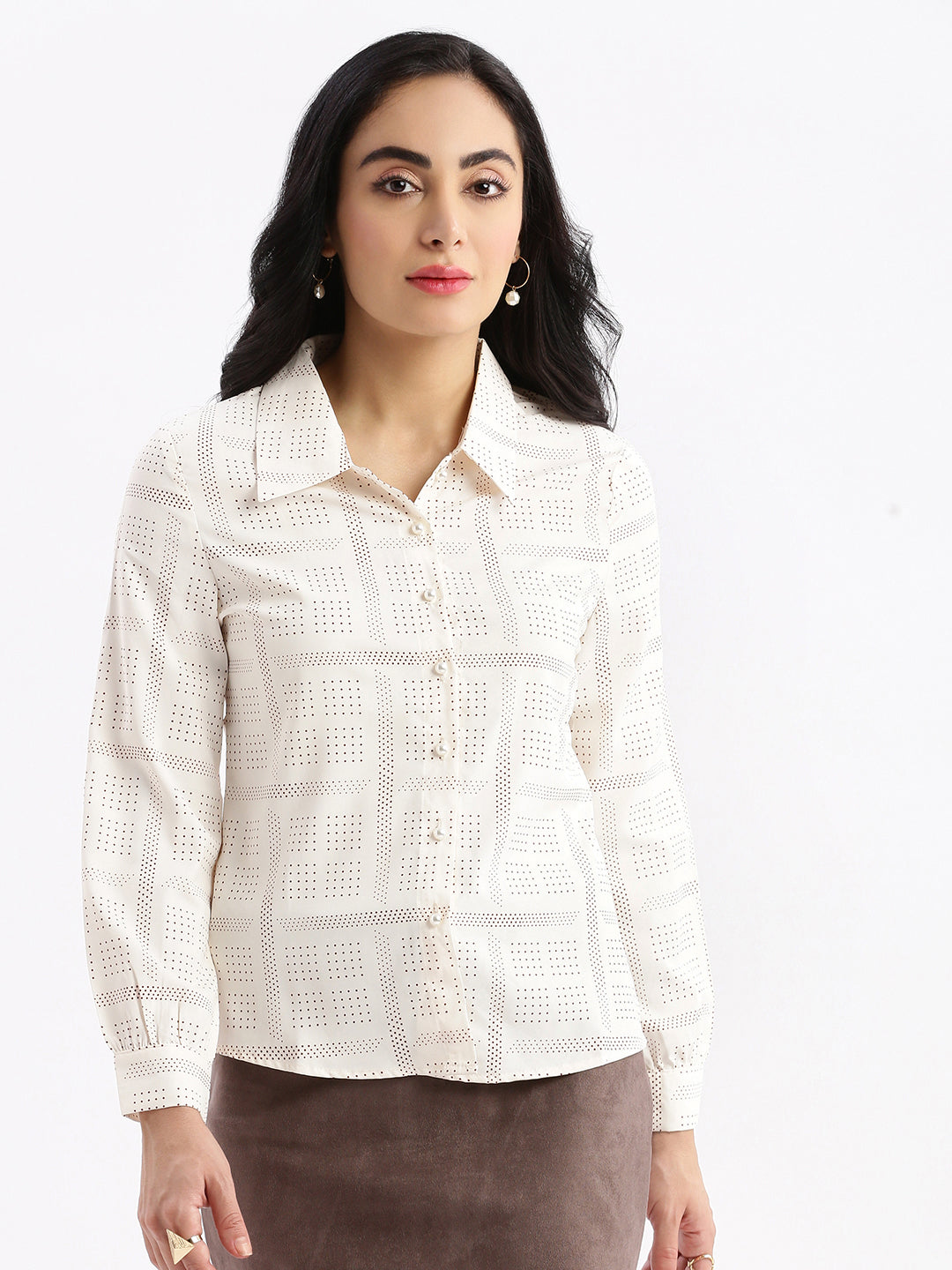 Women Geometric Cream Slim Fit Shirt