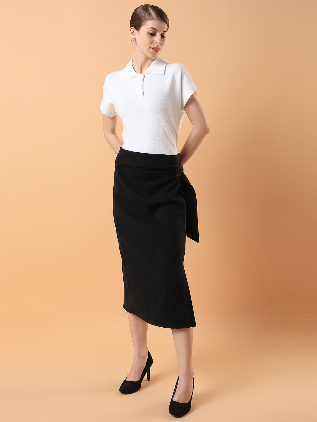 Women Solid Black Straight Midi Skirt