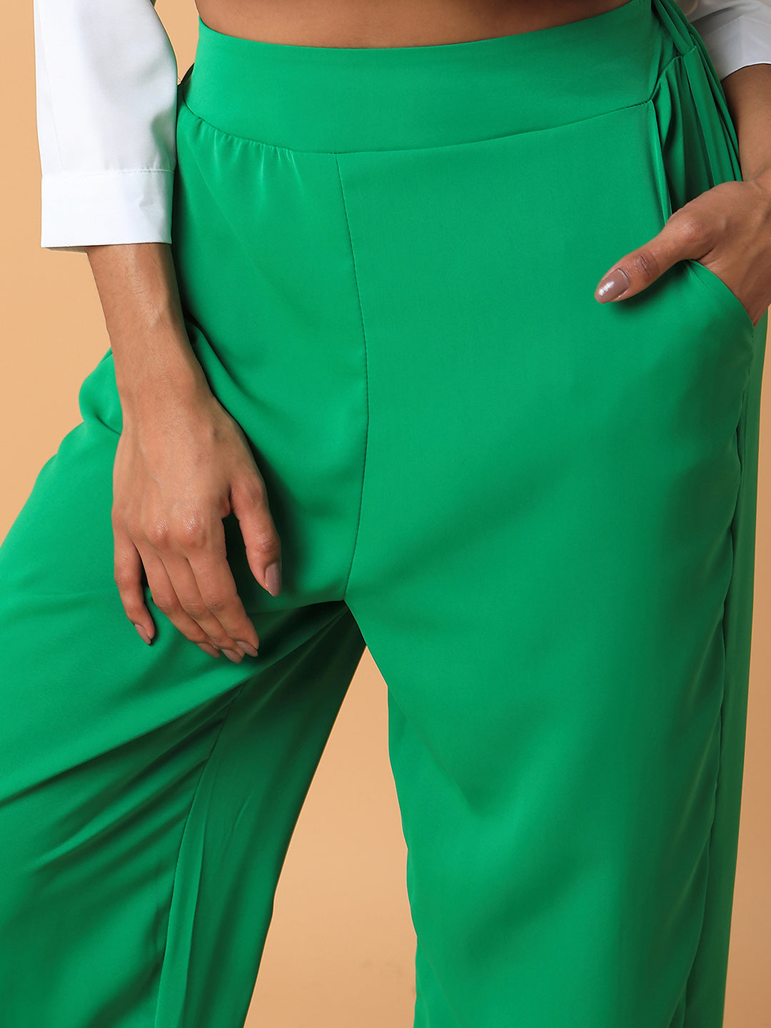 Women Flat Front Solid Green Trousers