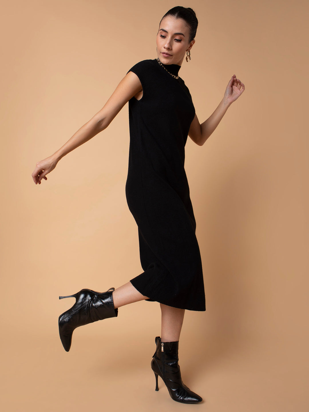 Women Solid Black Midi A-Line Dress