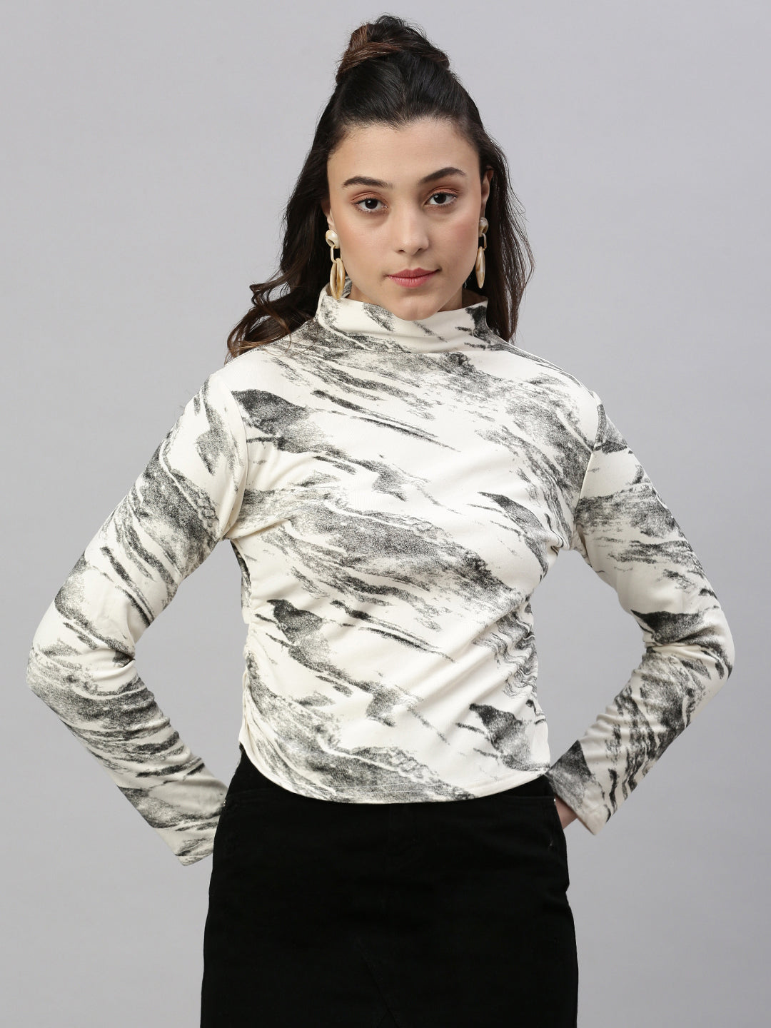 Women Abstract Cream Fitted Top
