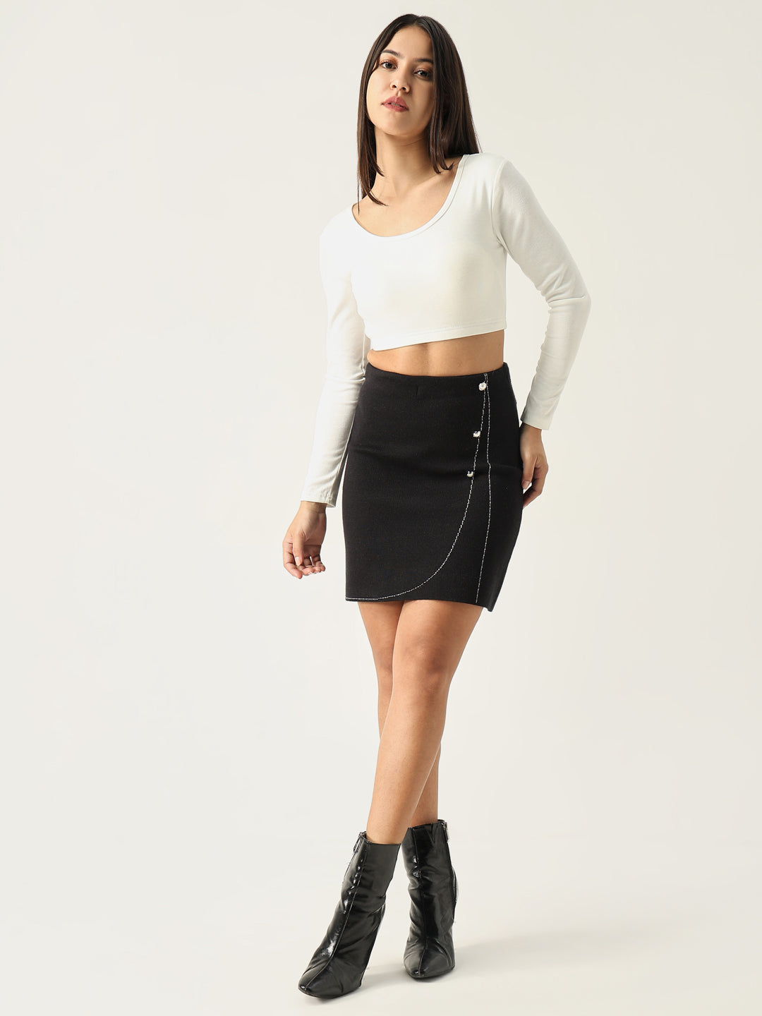 Women Solid Black A Line Skirt