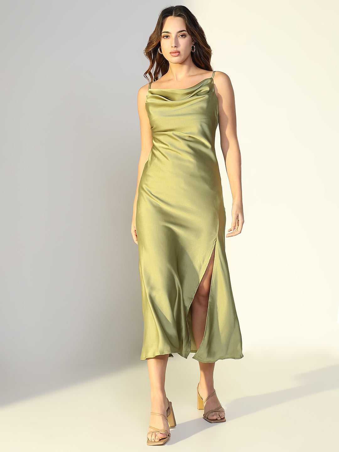 Women Green Solid Bodycon Dress