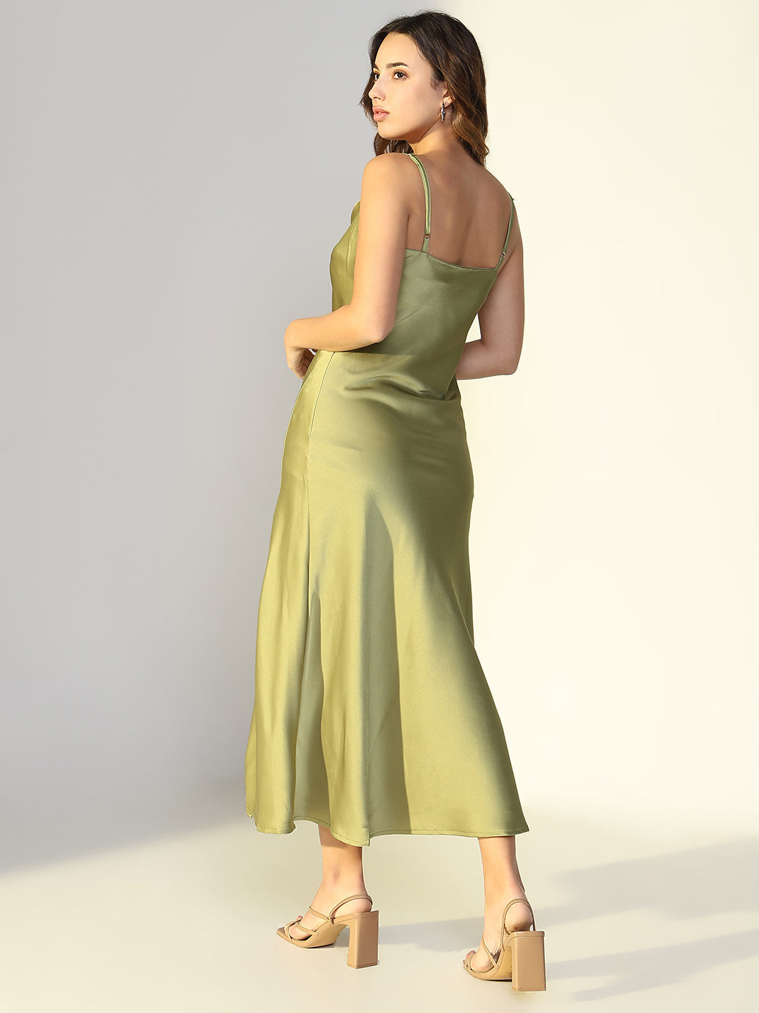 Women Green Solid Bodycon Dress