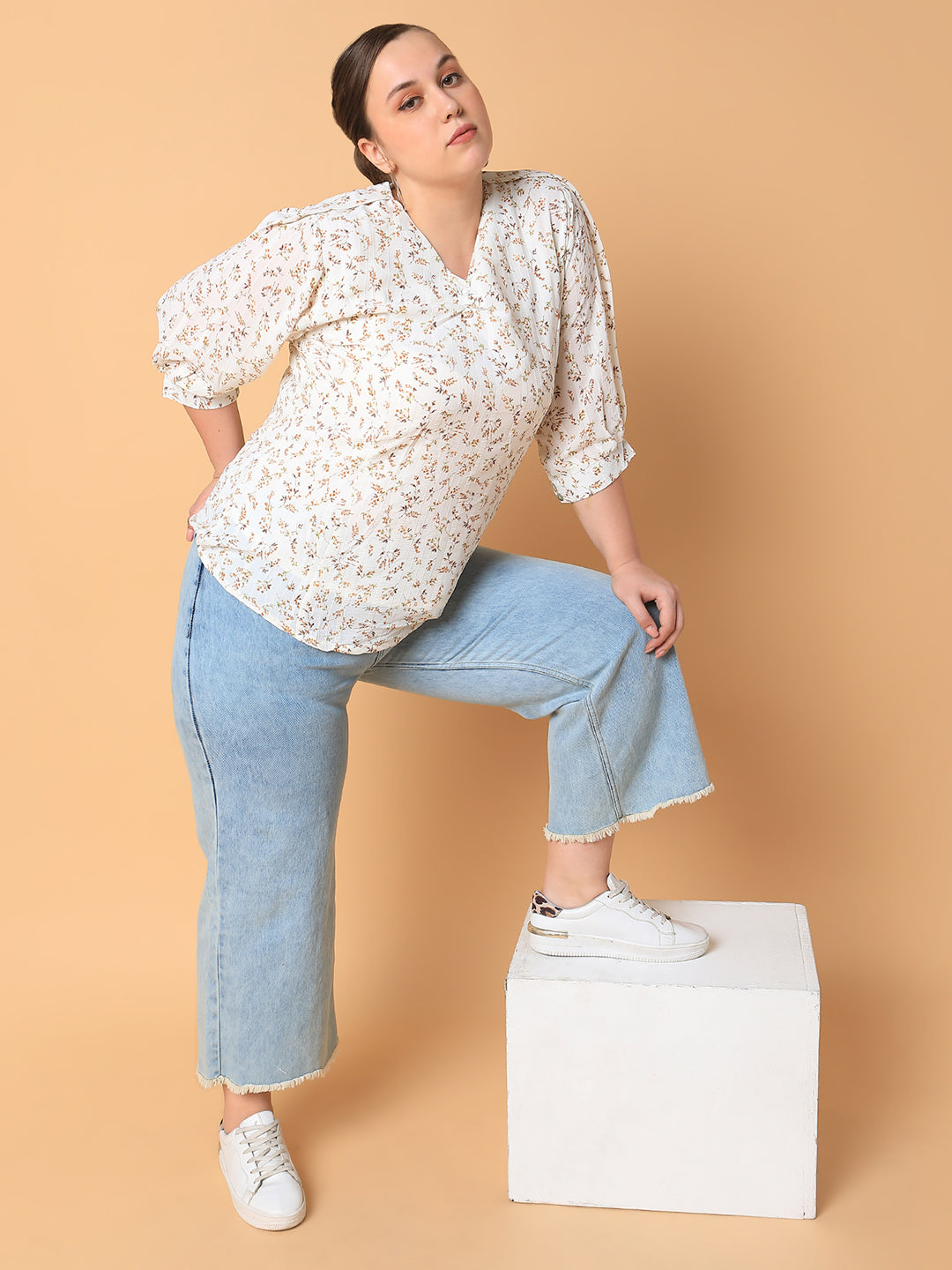 Women Floral Off White Top