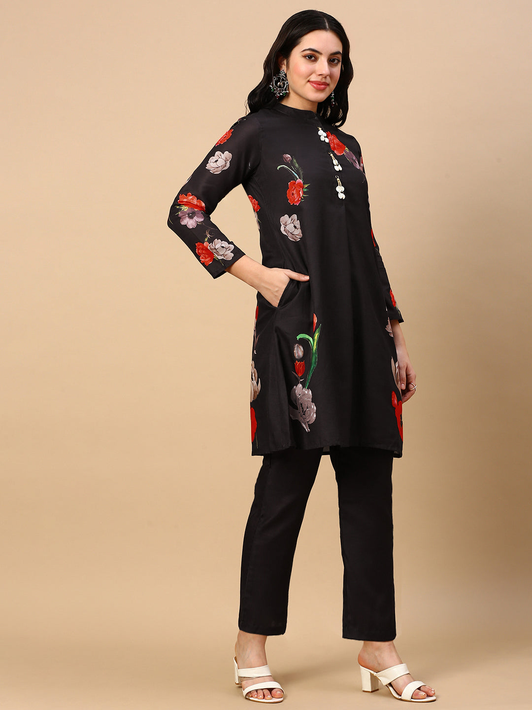 Women Floral Black A Line Kurta Set