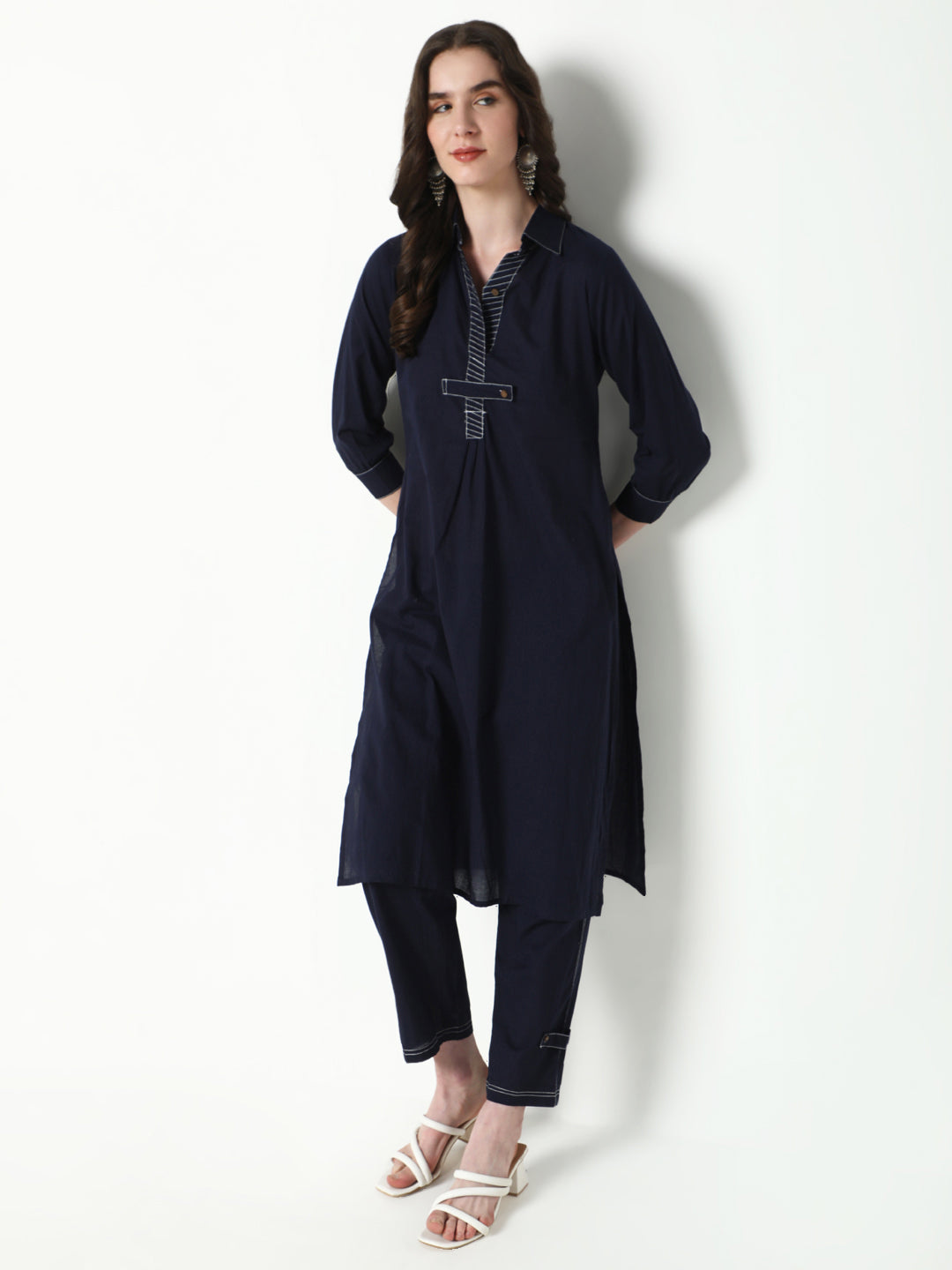 Women Navy Blue Solid Straight Kurta Set