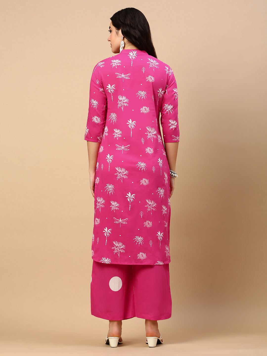 Women Floral Pink Straight Kurta Set