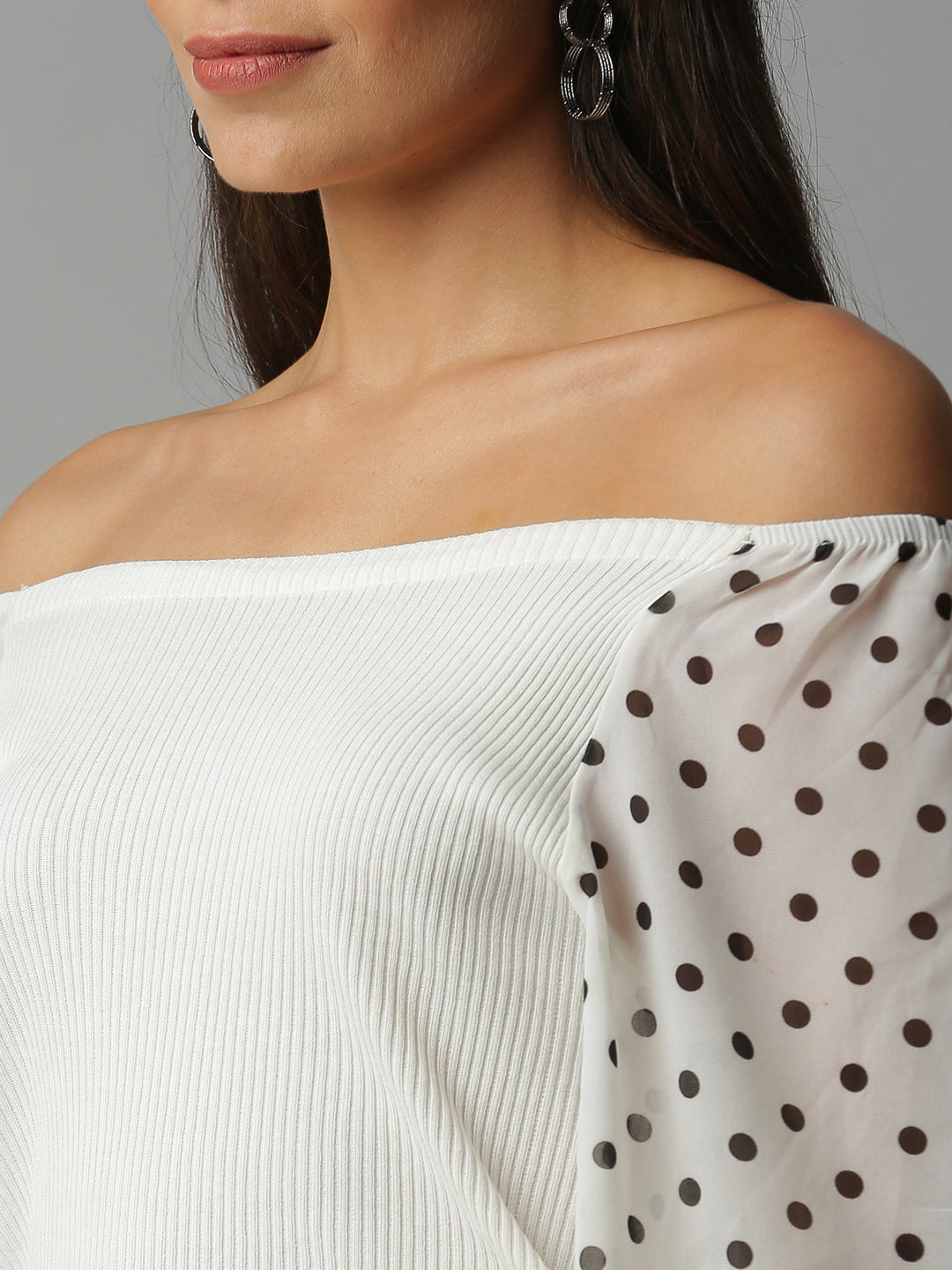 Women Off-Shoulder Solid Off White Fitted Top