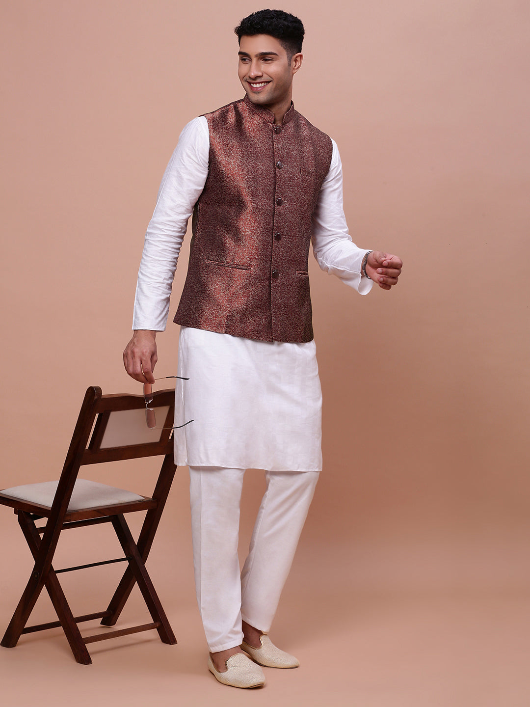 Men Woven Design Maroon Slim Fit Nehru Jacket