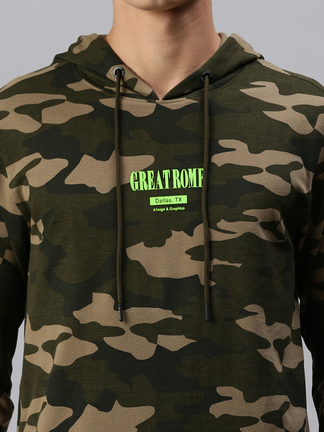 Men Hooded Camouflage Green Sweatshirt