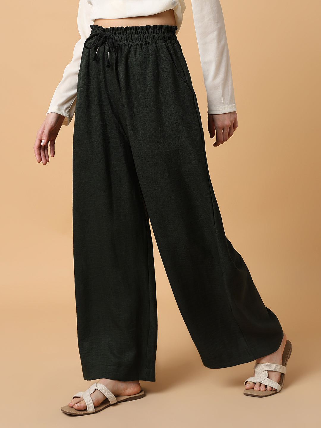 Women Solid Green Trouser