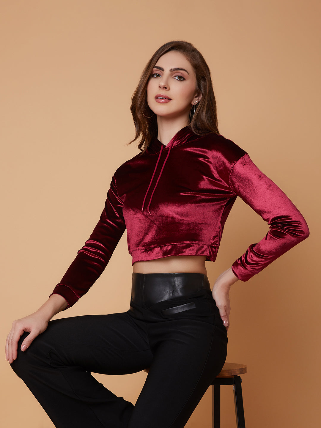 Women Solid Maroon Drop Shoulder Crop Pullover