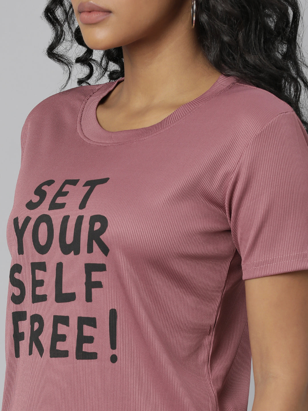 Women Mauve Fit Typography T Shirt