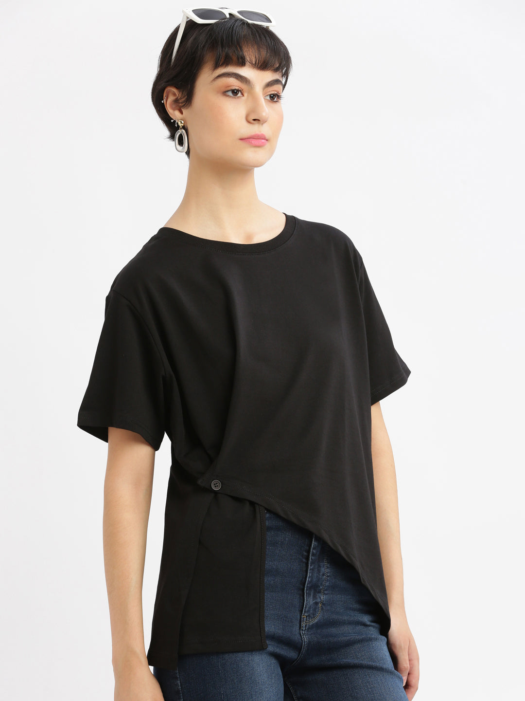 Women Solid Black Top