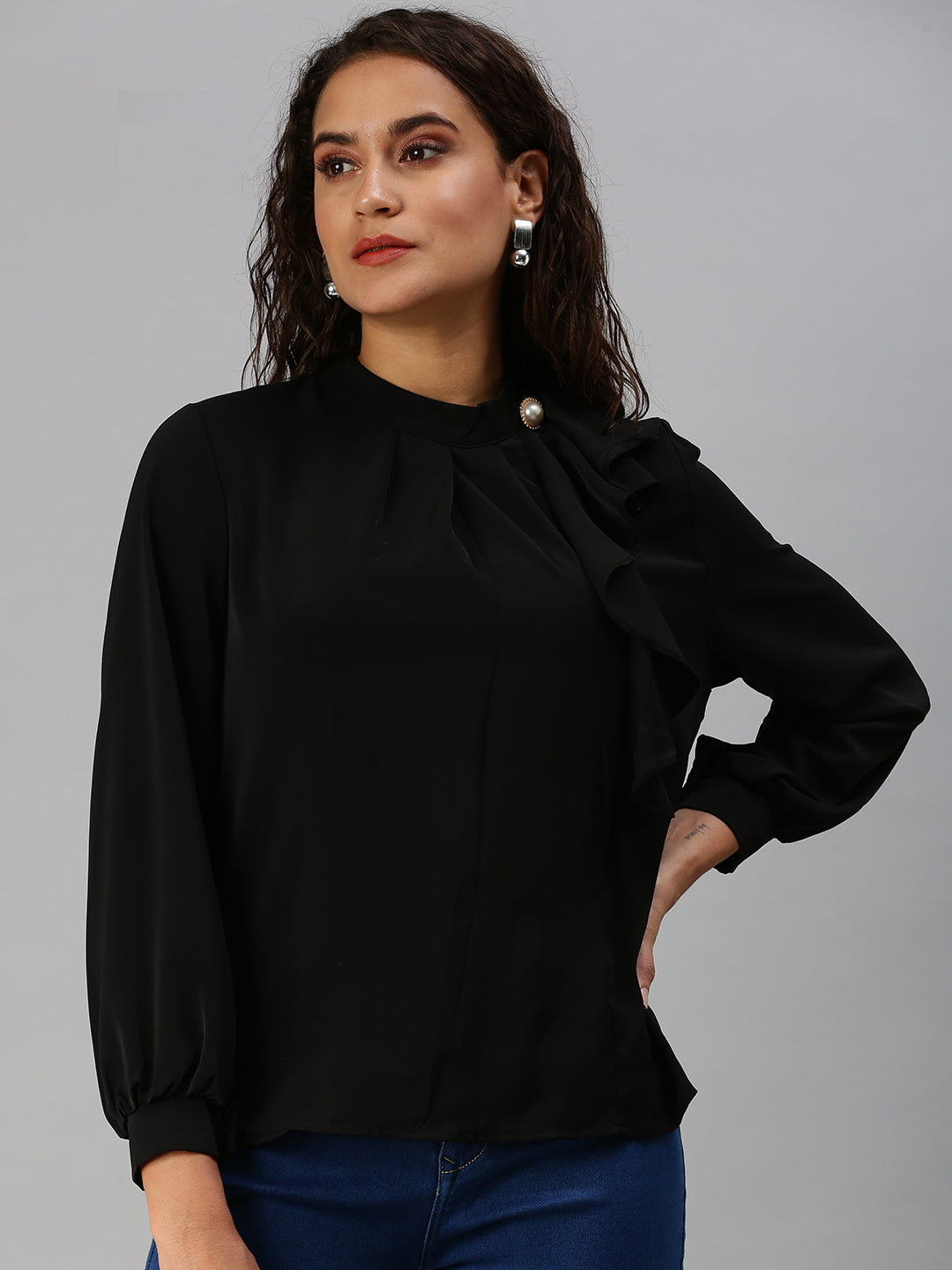 Women Solid Black Top