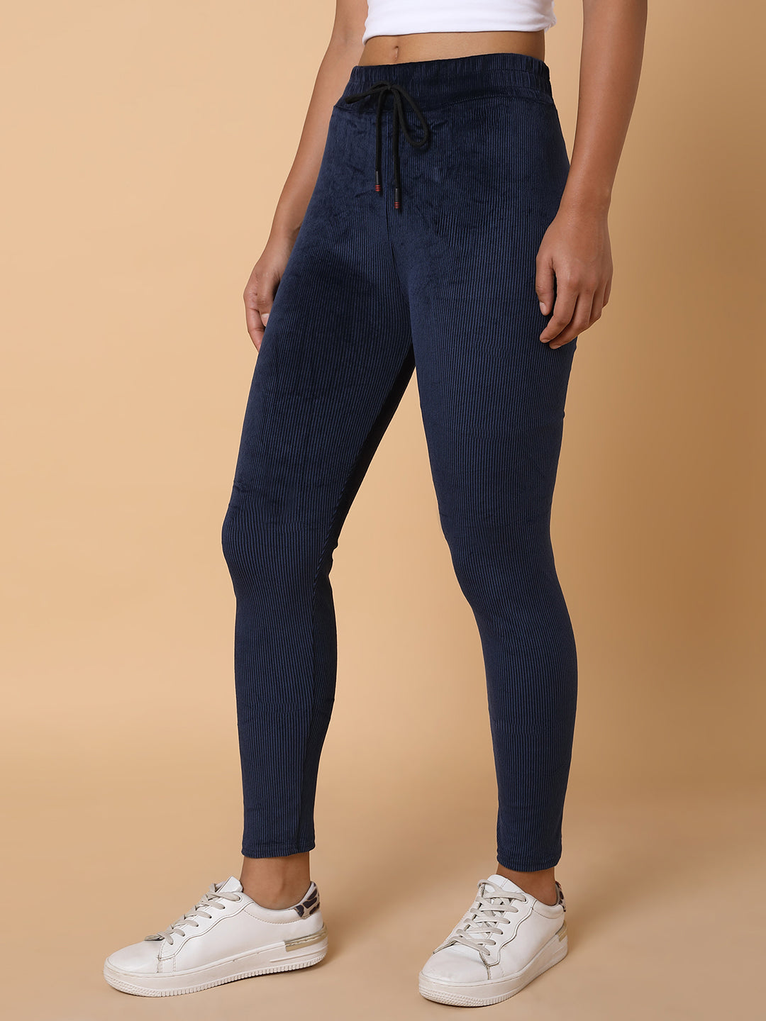 Women Solid Navy Blue Track Pant