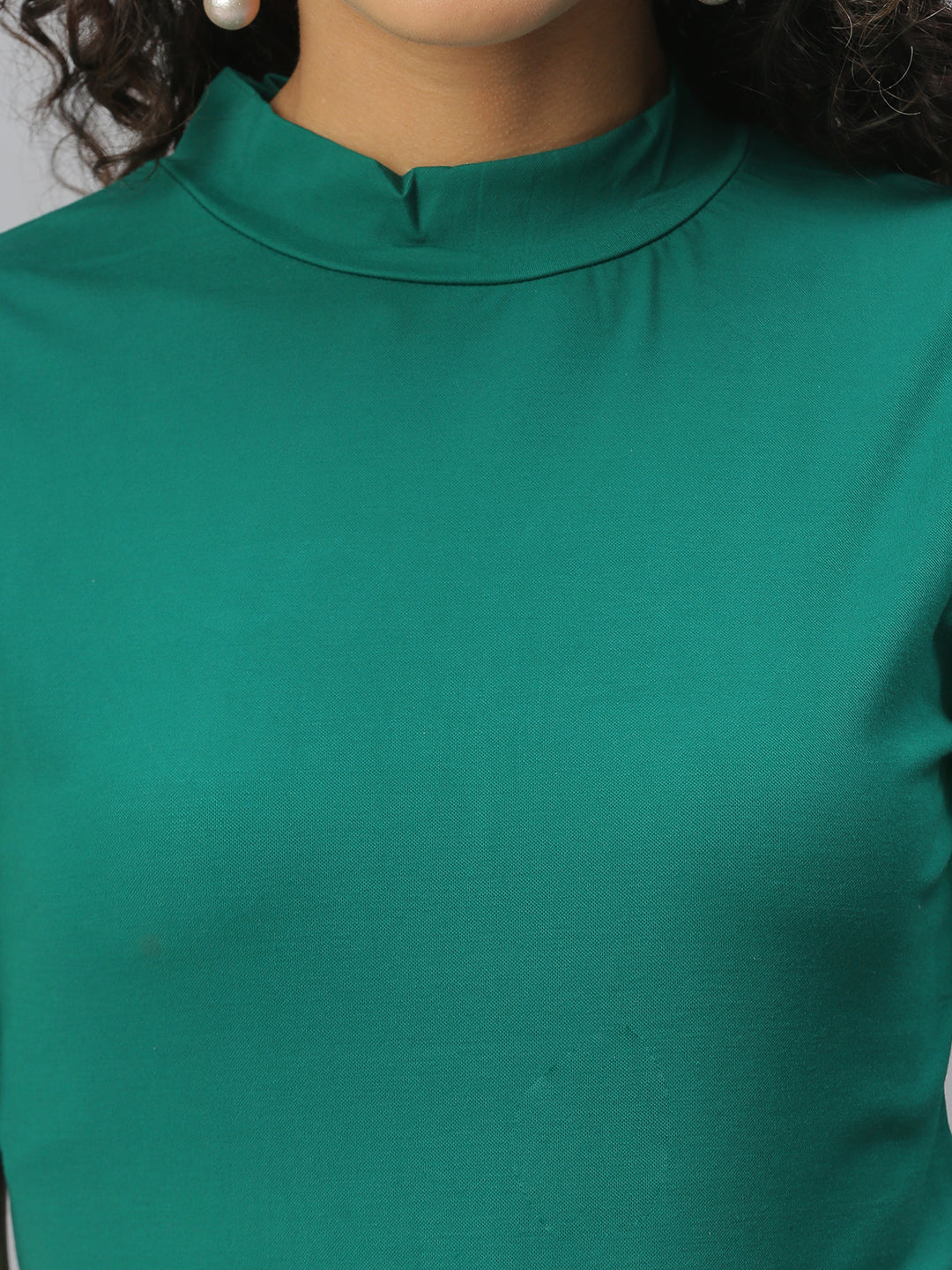 Women Solid Green Fitted Top