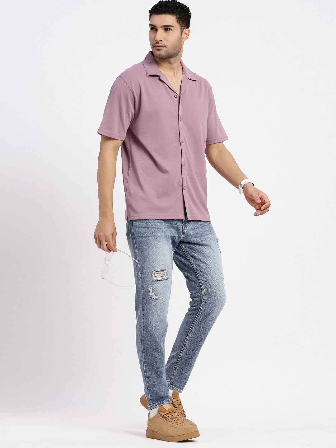 Men Mauve Cuban Collar Solid Shirt