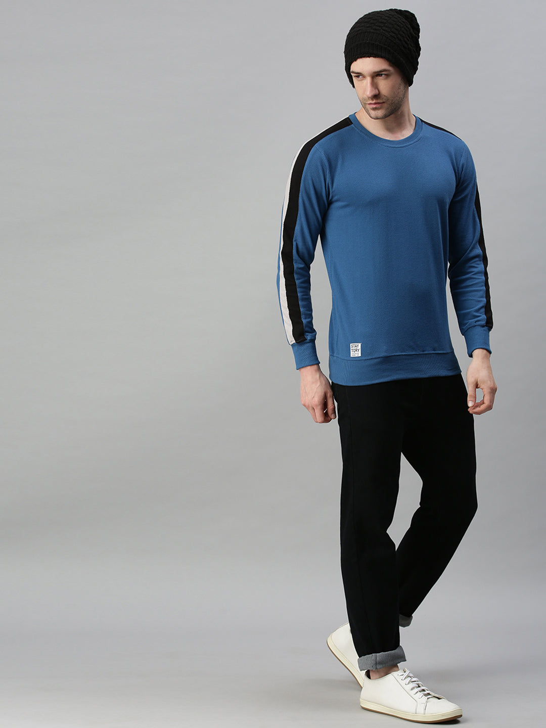 Men Solid Blue Sweatshirt