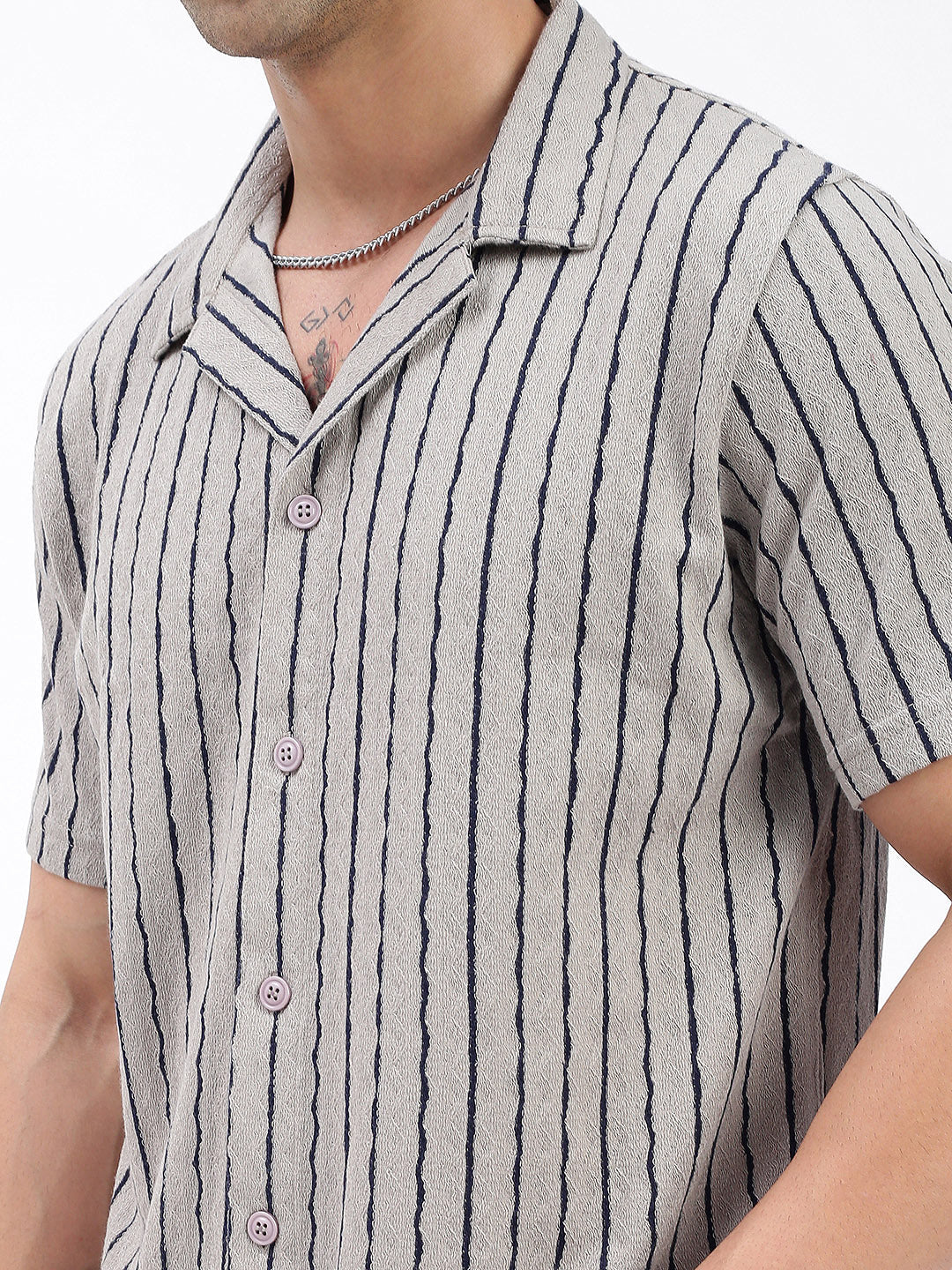 Men Solid Grey Relaxed Fit Shirt