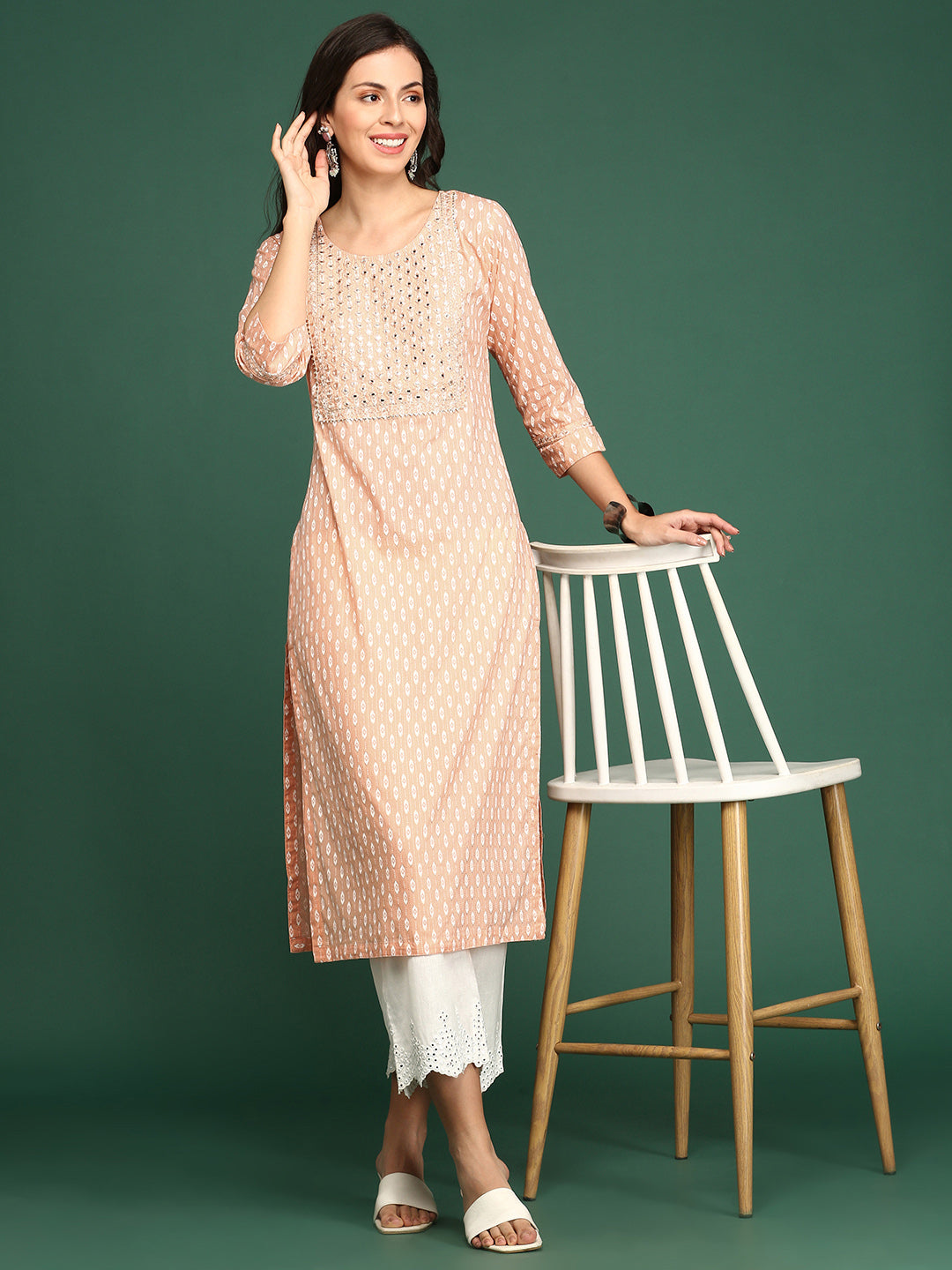 Women's Peach Printed Straight Kurta