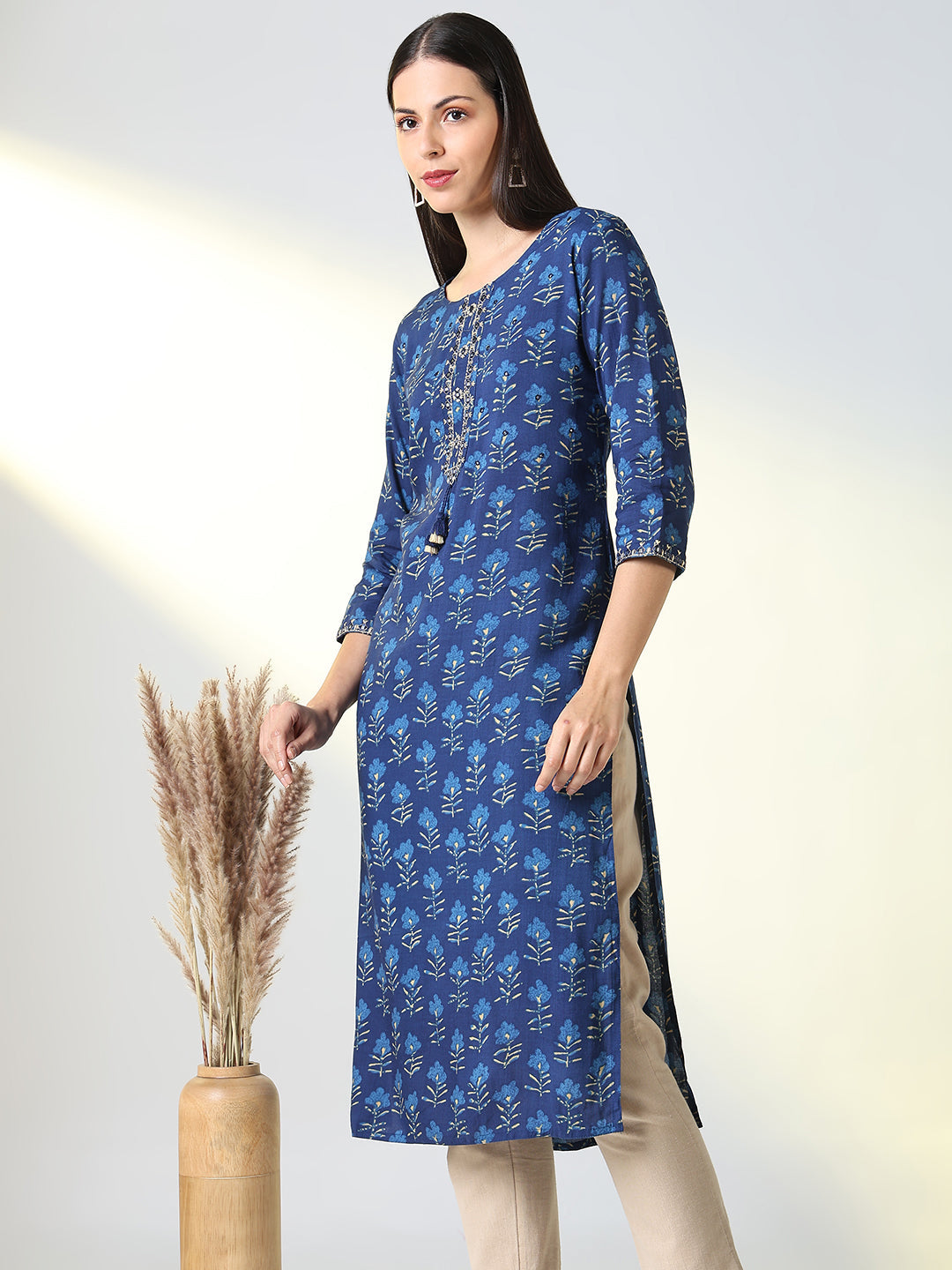 Women Blue Ethnic Motifs Straight Kurta