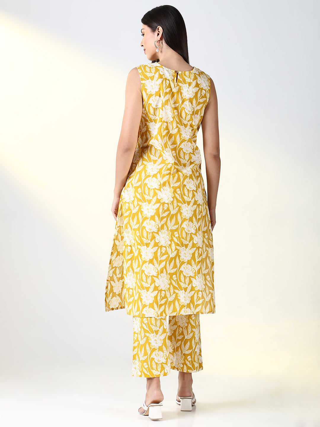 Women Yellow Floral Straight Kurta Set