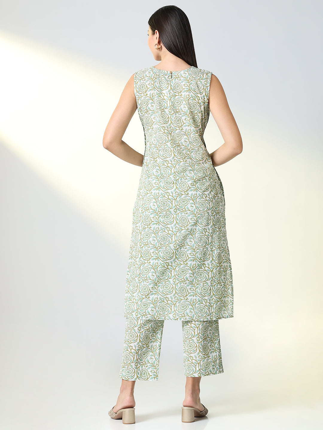 Women Green Floral Straight Kurta Set