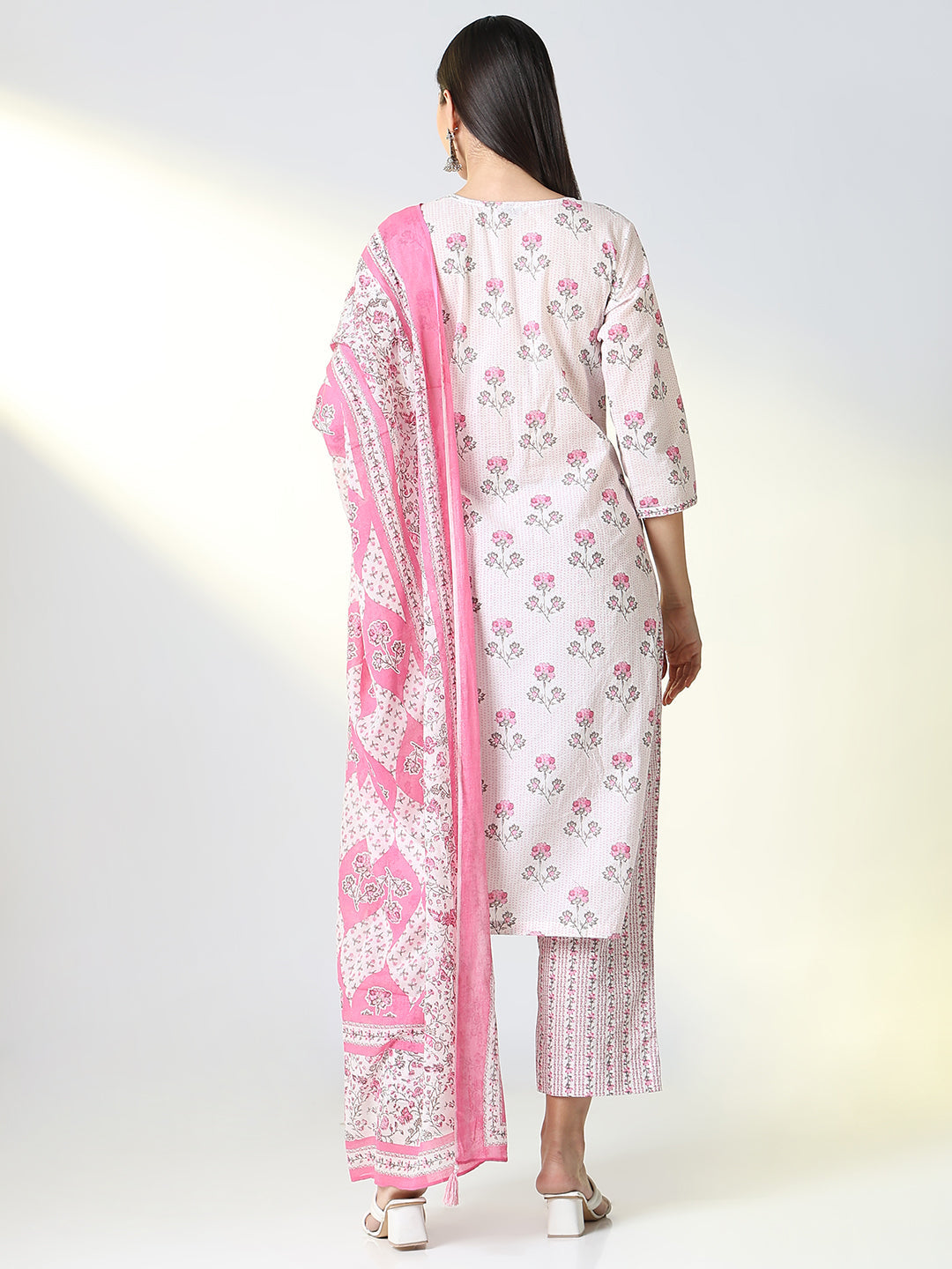 Women Pink Floral Straight Kurta Set with Dupatta