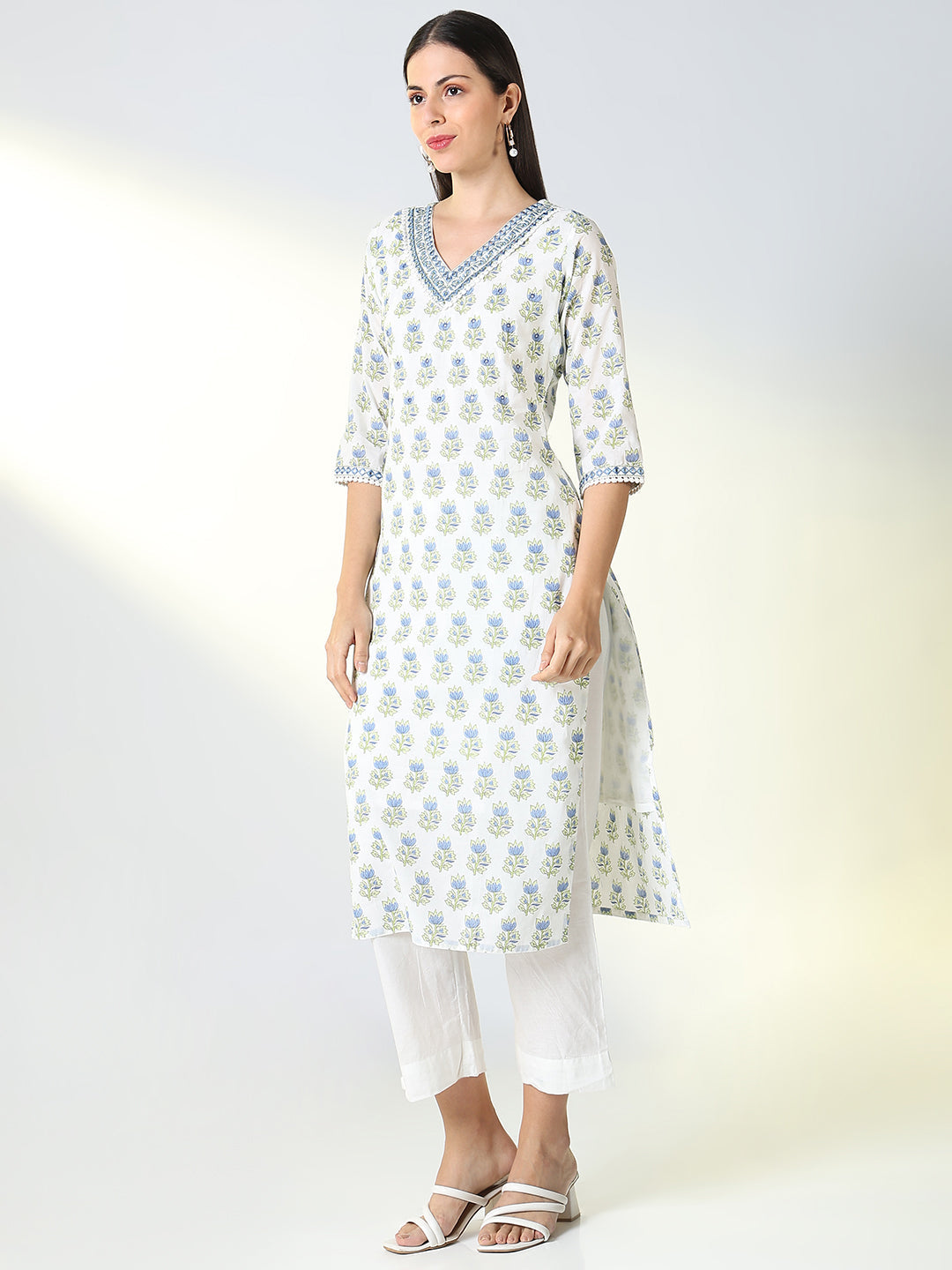 Women White Graphic Straight Kurta Set with Dupatta