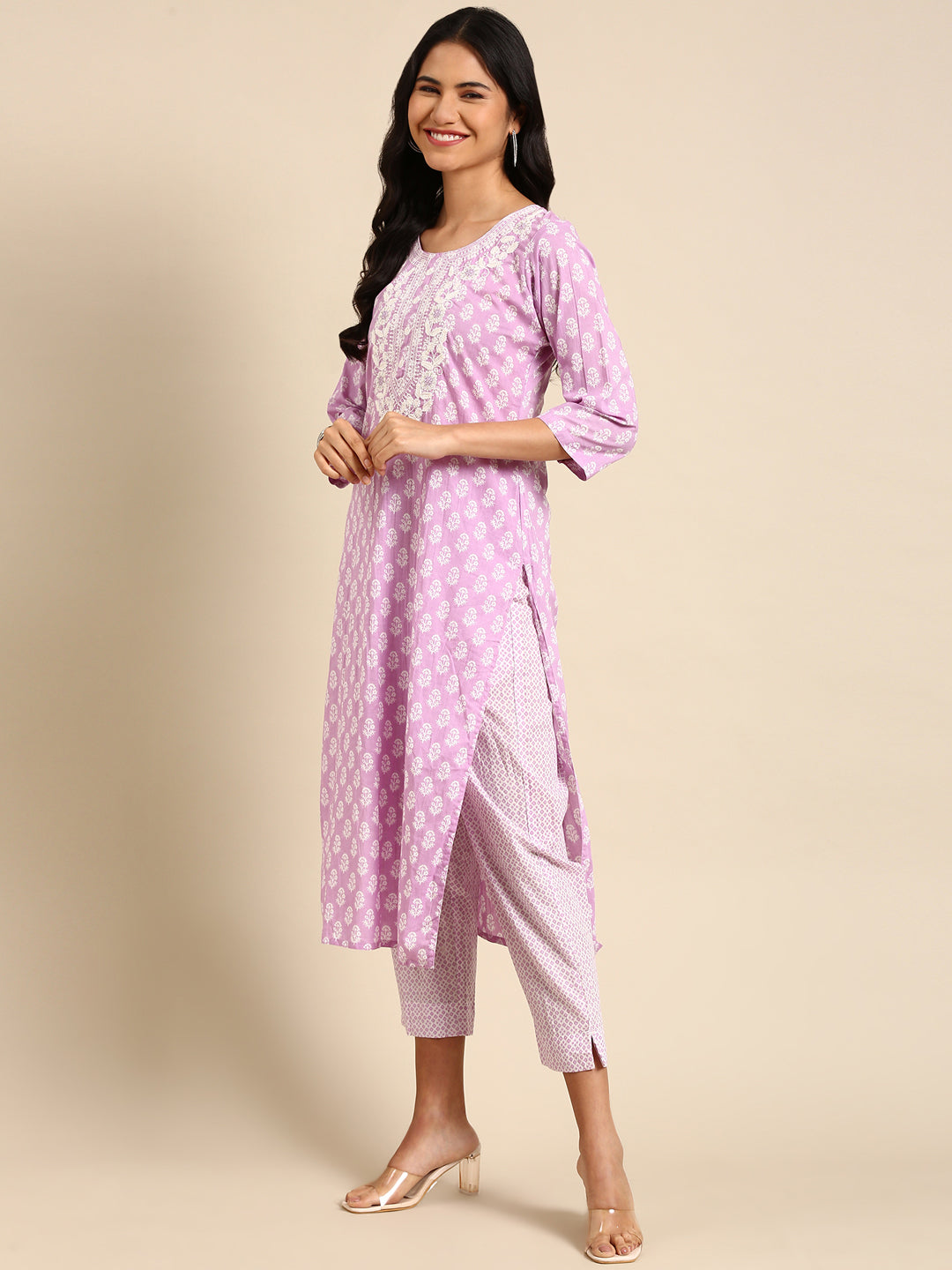 Women Graphic Purple Straight Kurta Set with Dupatta