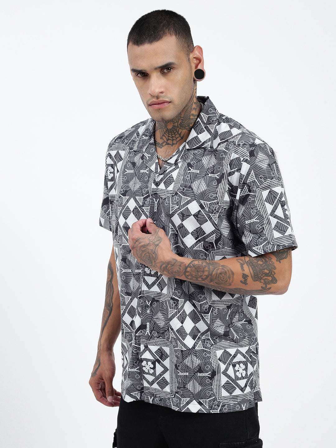 Men Geometric Grey Relaxed Fit Shirt