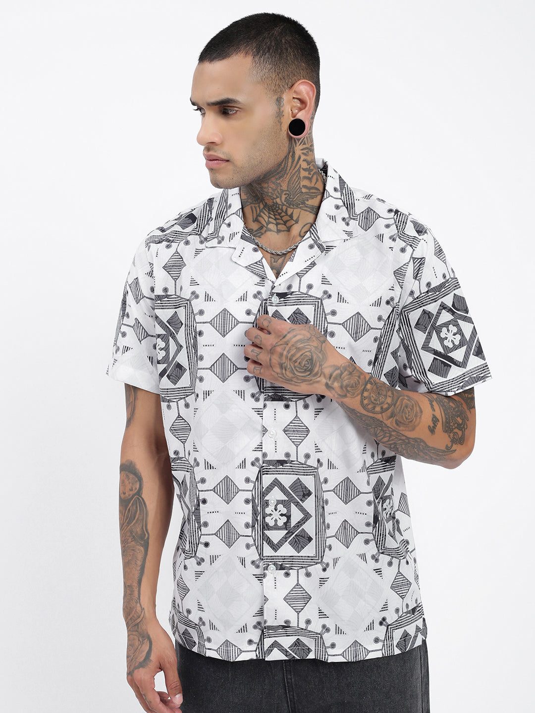 Men Geometric White Relaxed Fit Shirt