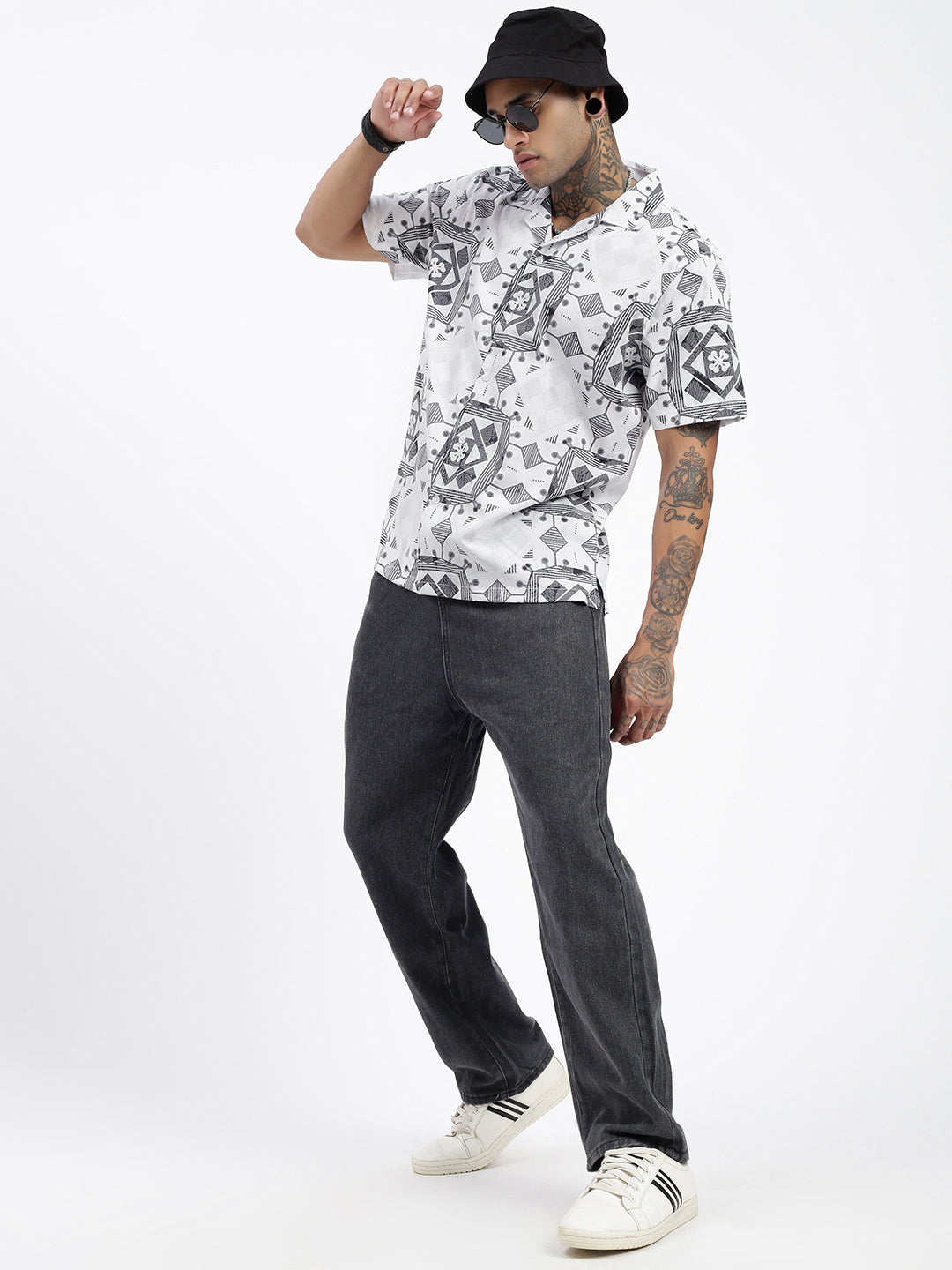 Men Geometric White Relaxed Fit Shirt