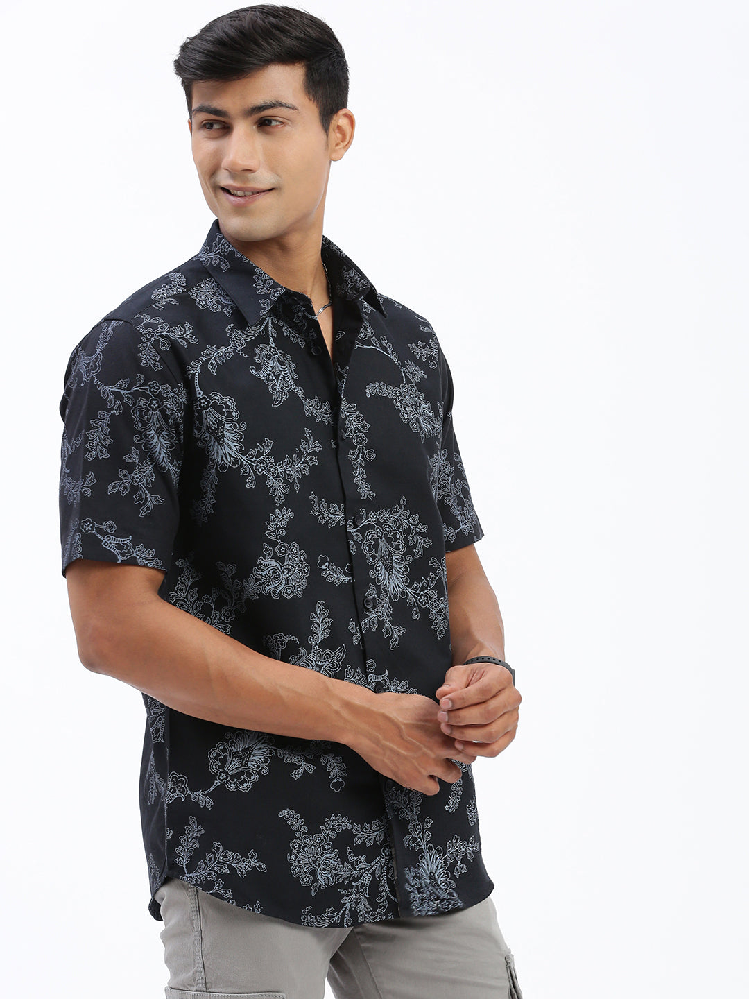 Men Floral Black Slim Fit Shirt