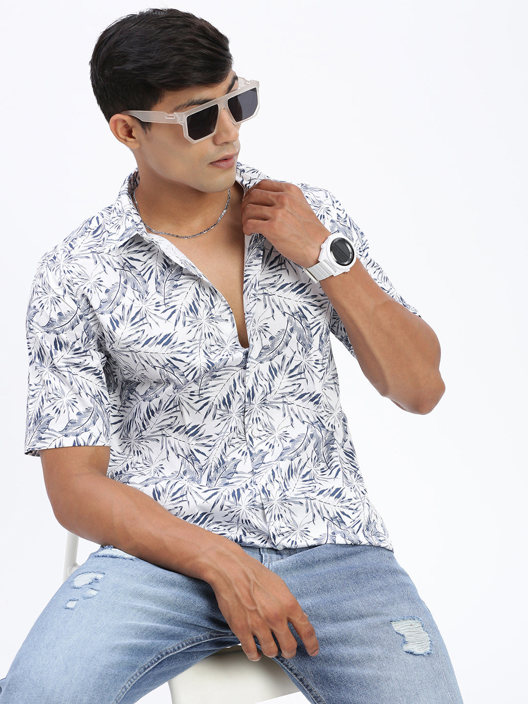 Men Floral White Slim Fit Shirt