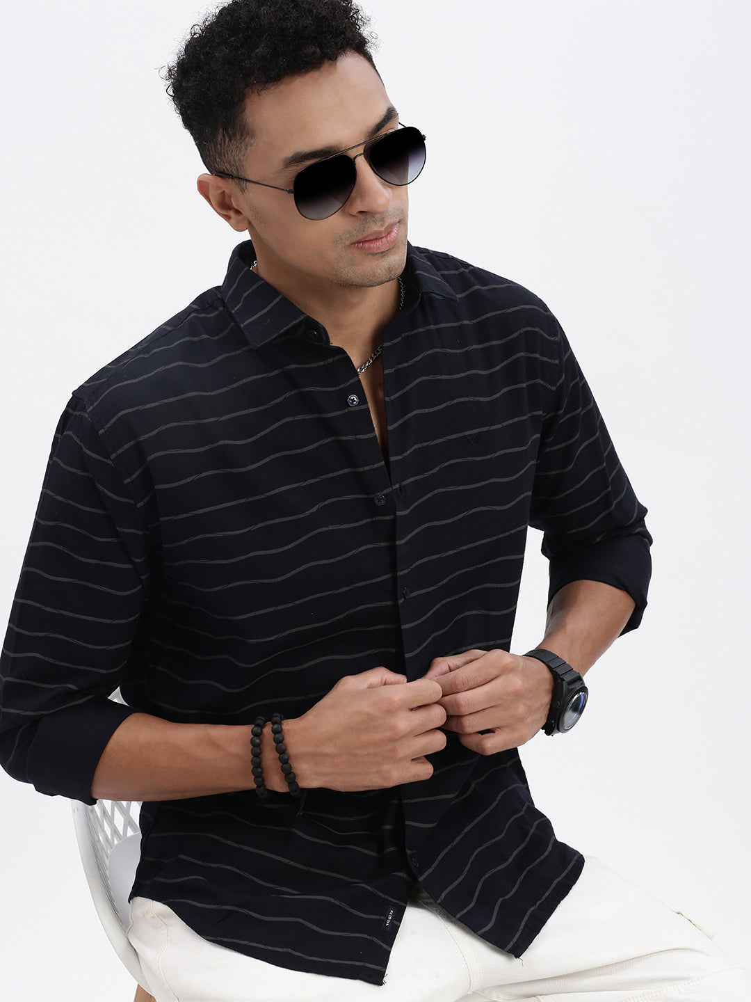 Men Navy Blue Striped Slim Fit Shirt