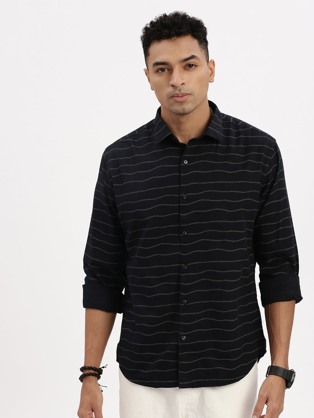 Men Navy Blue Striped Slim Fit Shirt