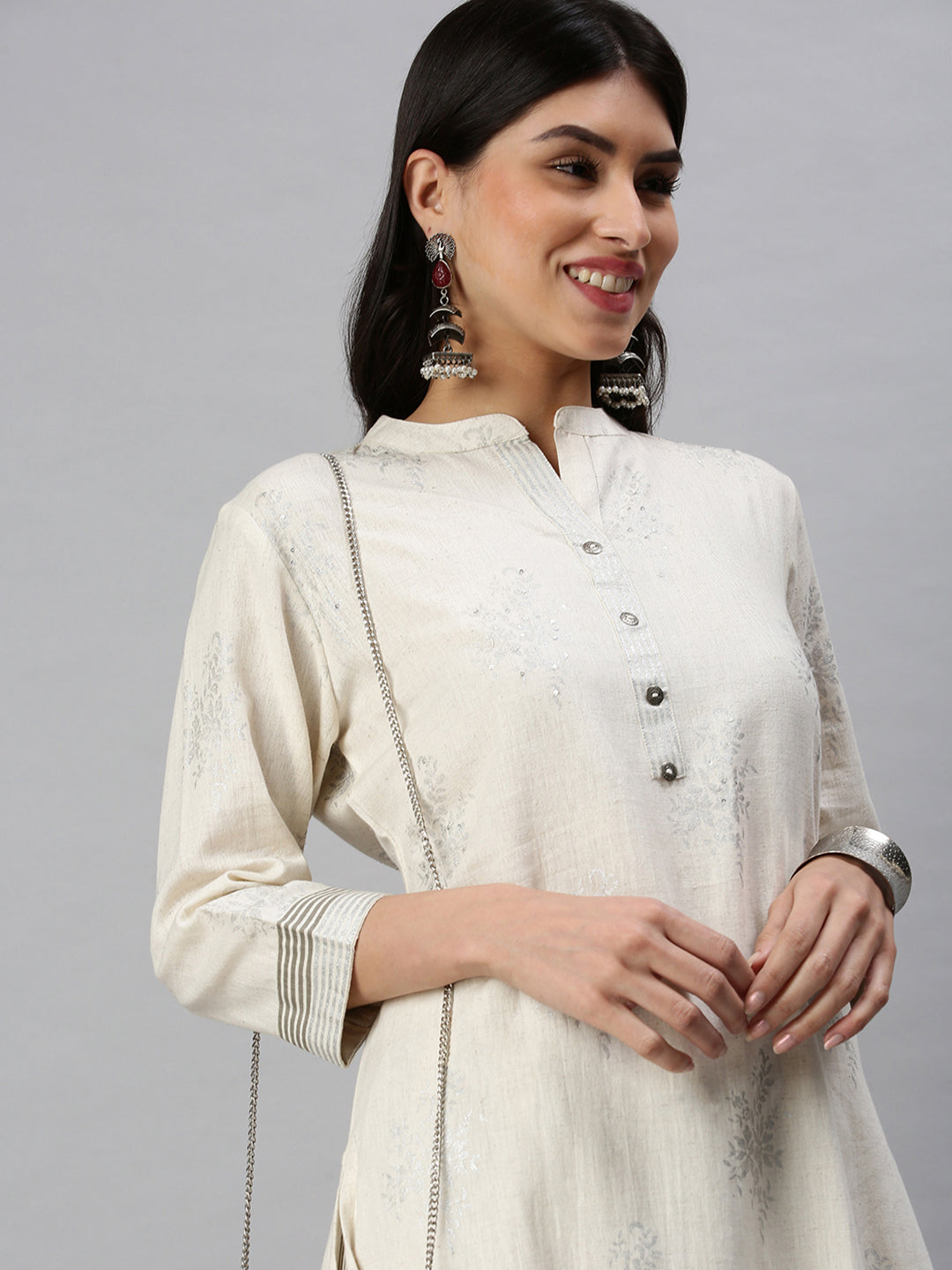 Women Straight Off White Printed Kurta and Trousers