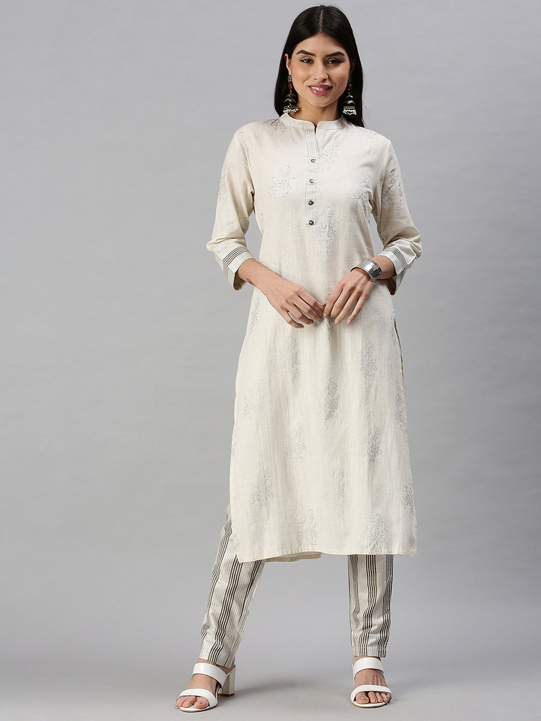 Women Straight Off White Printed Kurta and Trousers