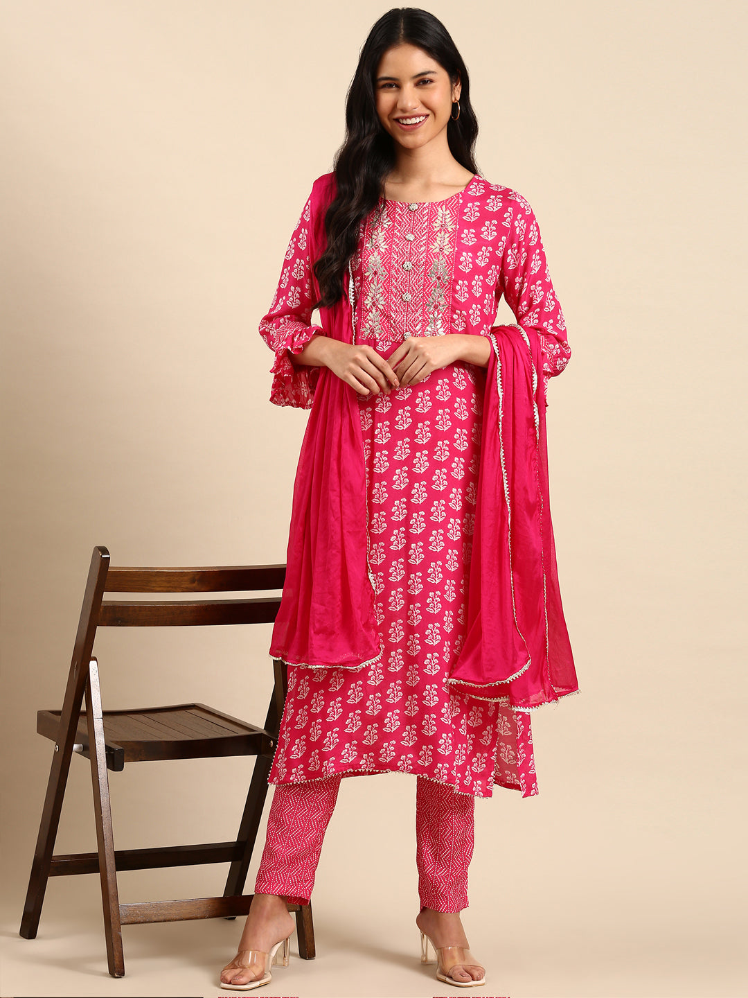 Women Graphic Pink Straight Kurta Set with Dupatta