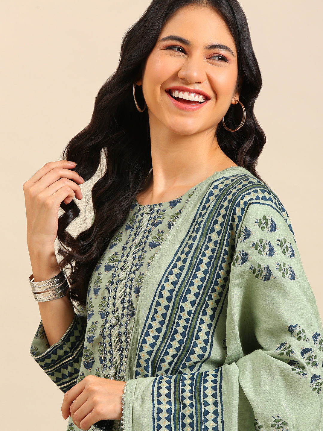 Women Graphic Green Straight Kurta Set with Dupatta