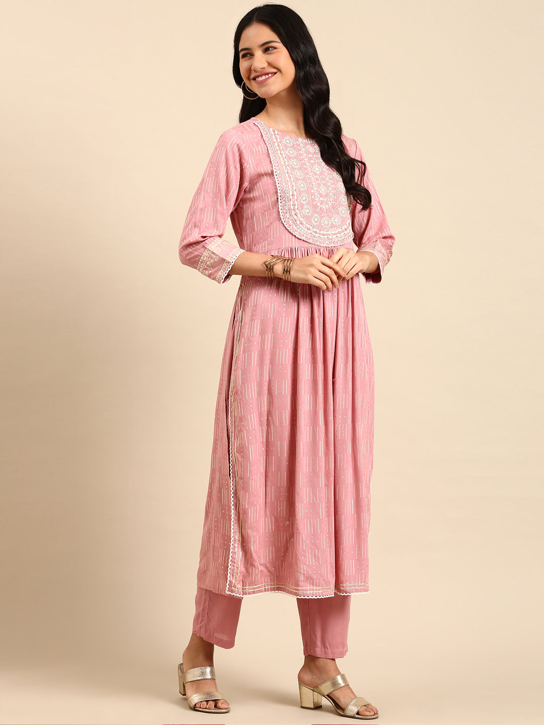 Women Geometric Pink Anarkali Kurta Set with Dupatta