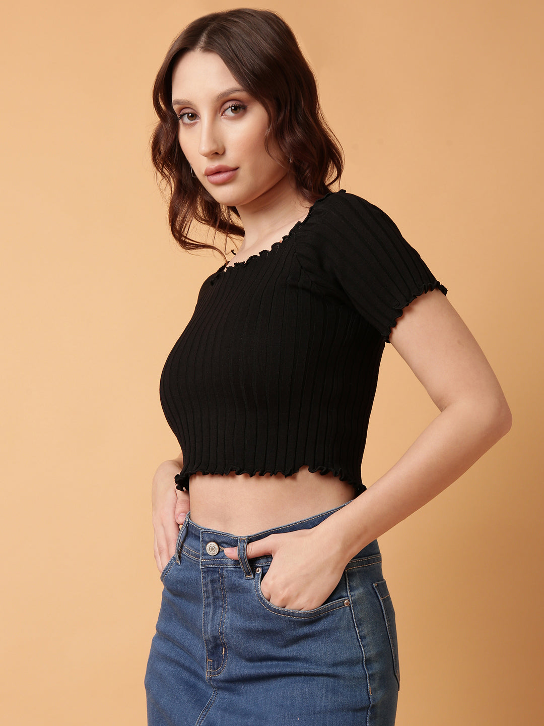 Women Black Solid Crop Top