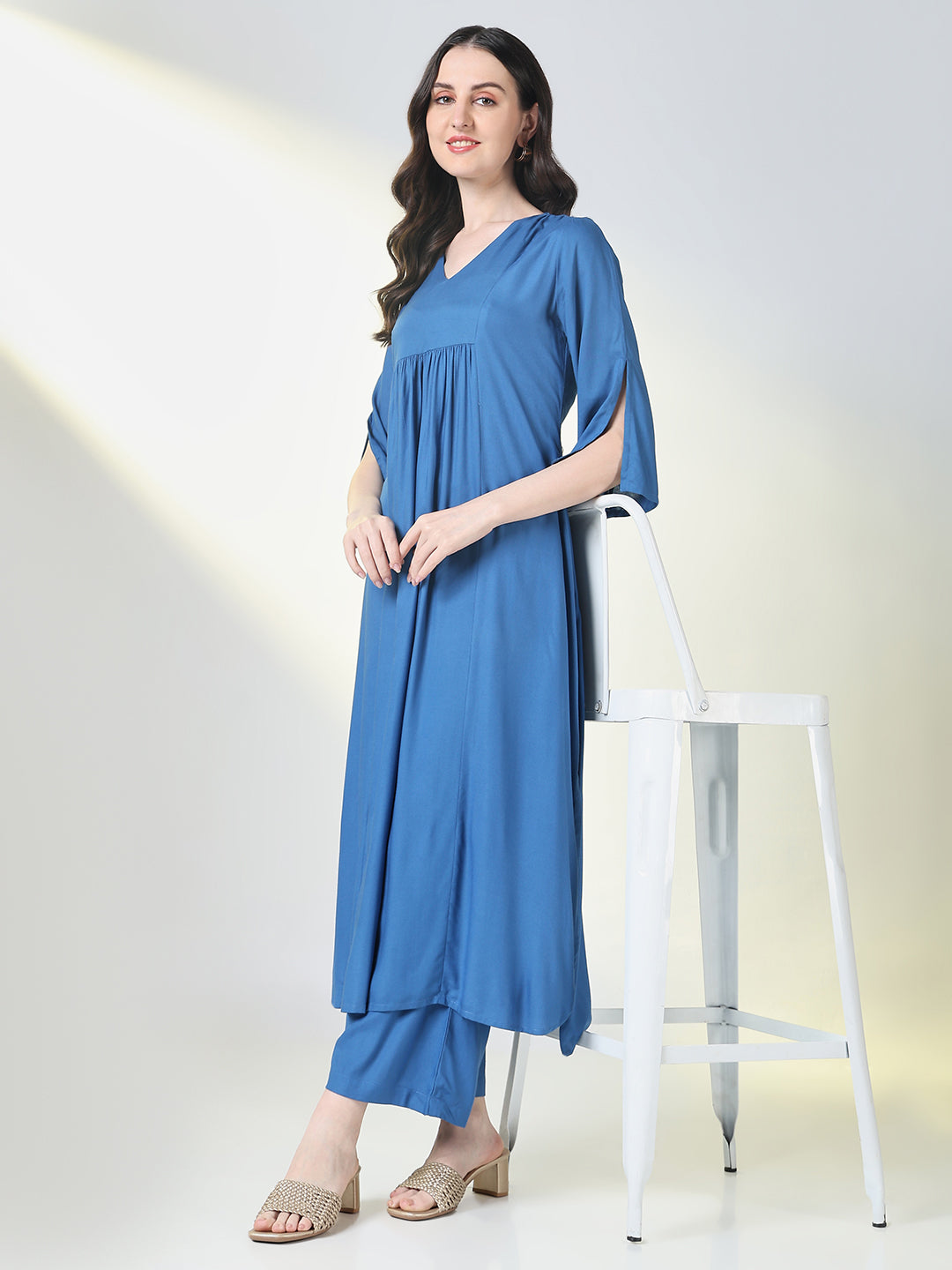 Women Blue Solid A Line Kurta Set