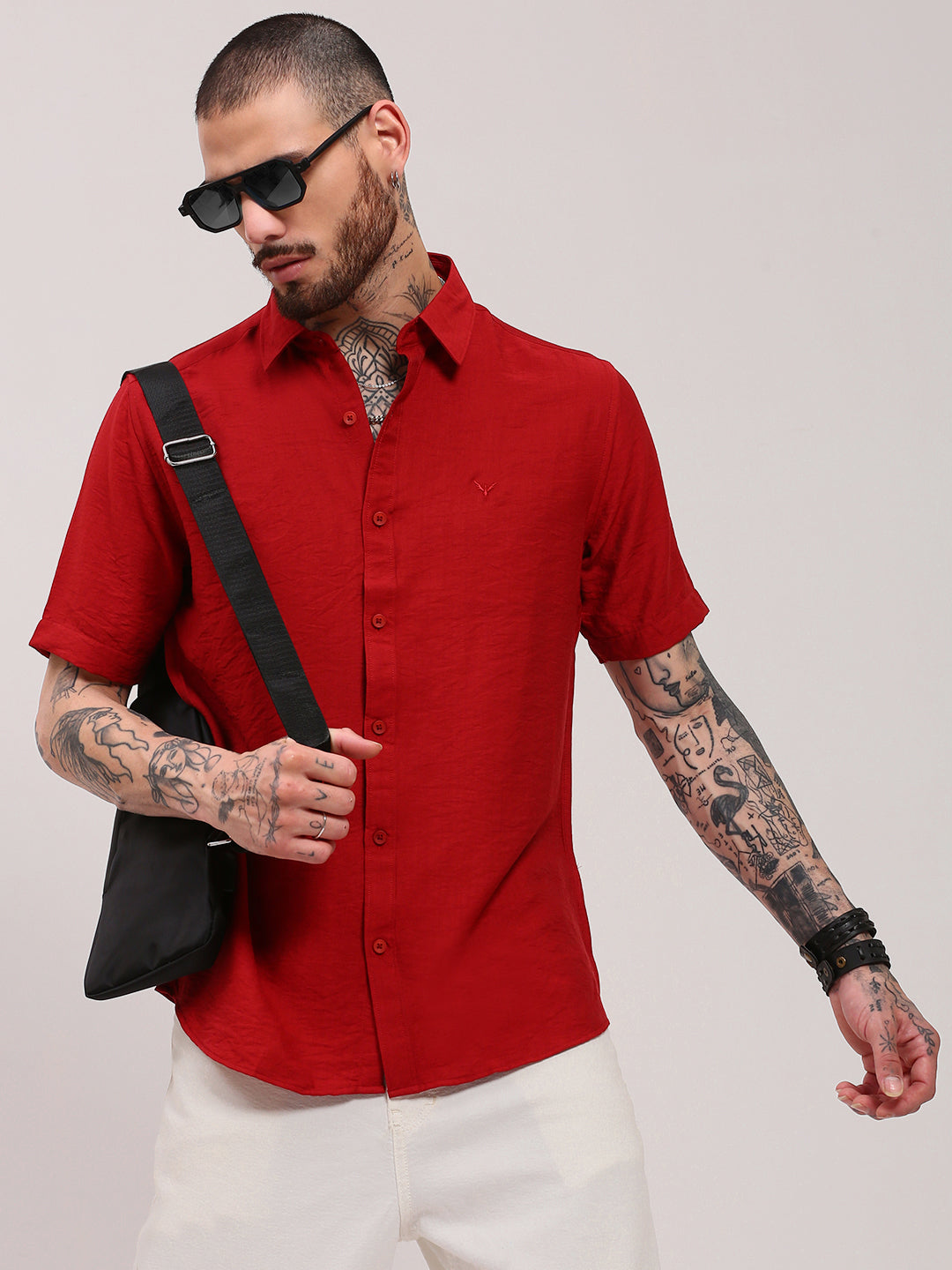 Men Red Solid Slim Fit Shirt