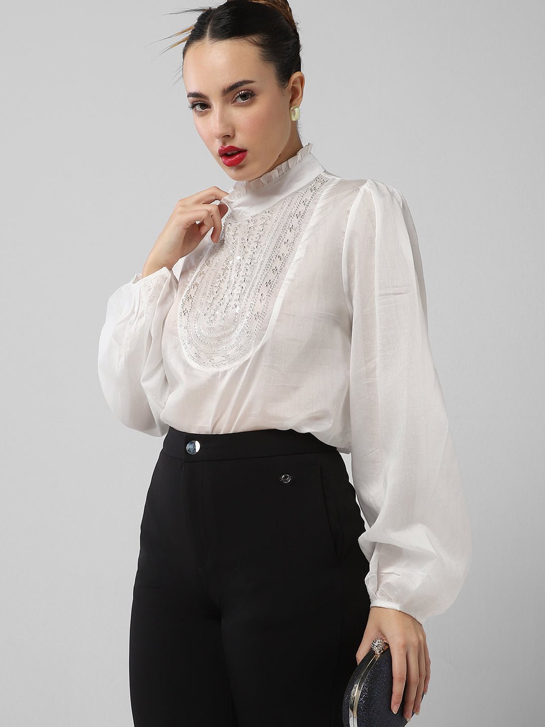 Women White Solid Top